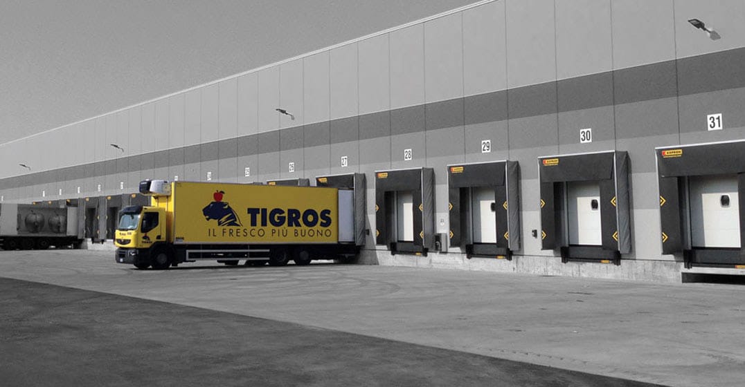 A step forward in quality for Tigros, the new logistic that includes dock  levellers and sectional doors by Kopron